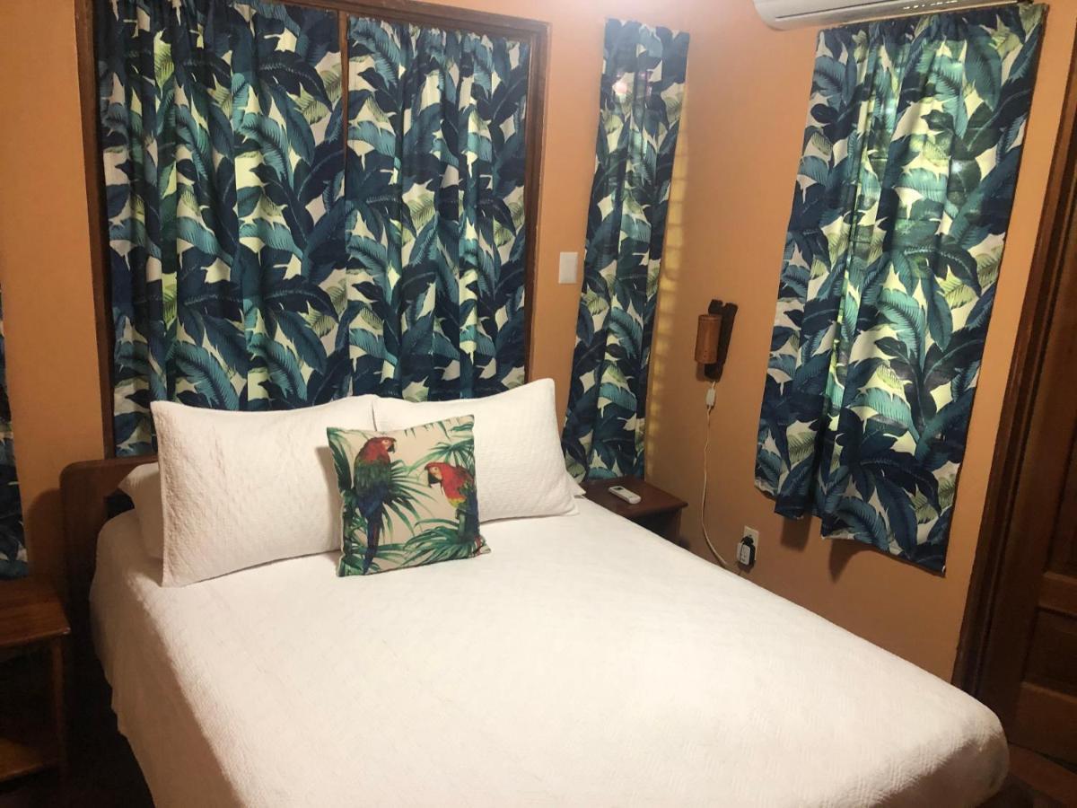אוחוצ'אל Hotel El Mono Feliz מראה חיצוני תמונה